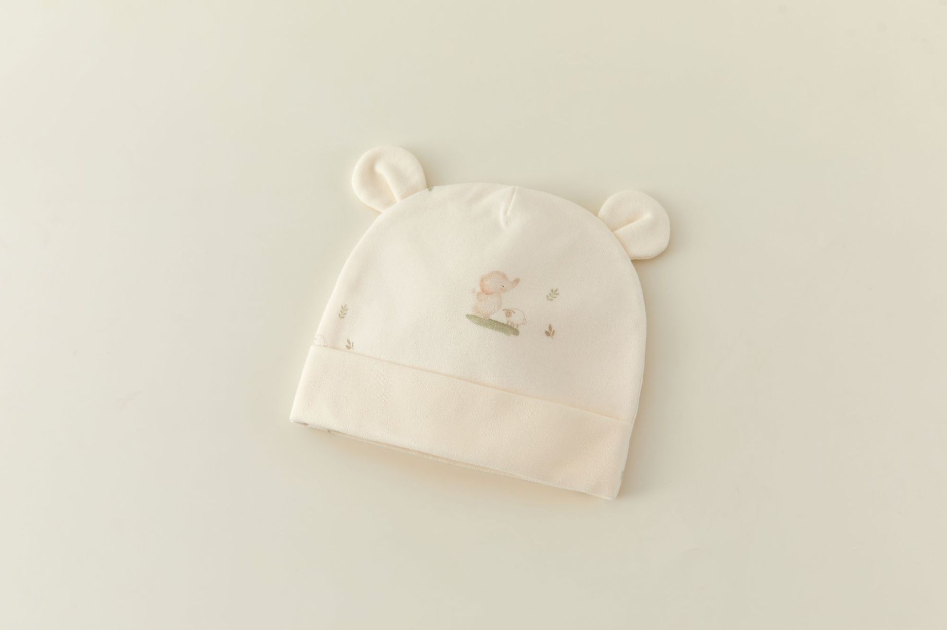 Light dream elephant hat
