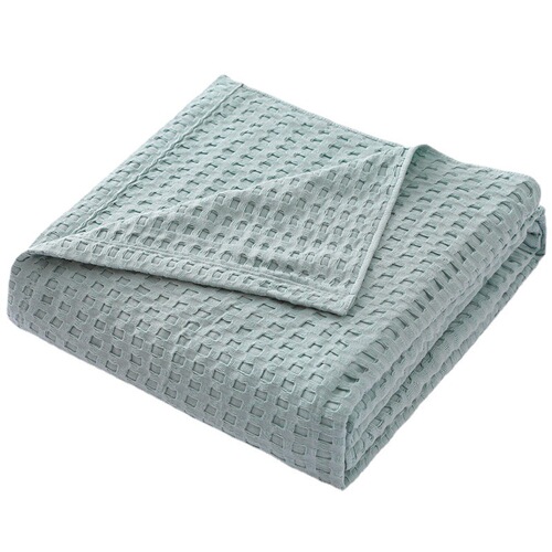 A one-piece dropshipping honeycomb towel blanket, pure cotton single person towel throw, office throw blanket, summer 100% cotton towel blanket