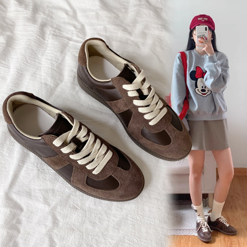 First-Layer Cowhide Vintage Leather Integrated German Training Shoes for Women, Versatile Sports Flat Casual Sneakers with Lace-Up Sheepskin White Shoes