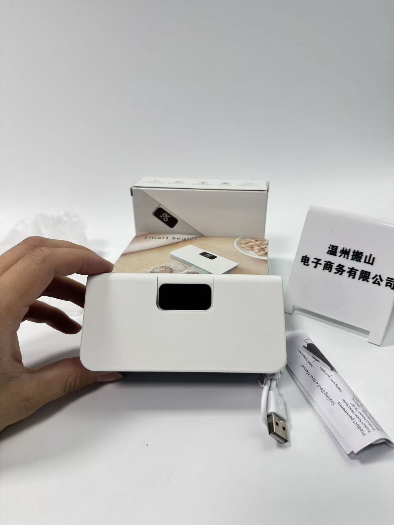 Yeni Model Mini Paket Yapıştırma Makinesi Küçük Ev Tipi Isıtmalı Plastik Kapatıcı Bisküvi Taze Tutma Otomatik Mühür Ev Tipi Çok Seviyeli Ayarlanabilir