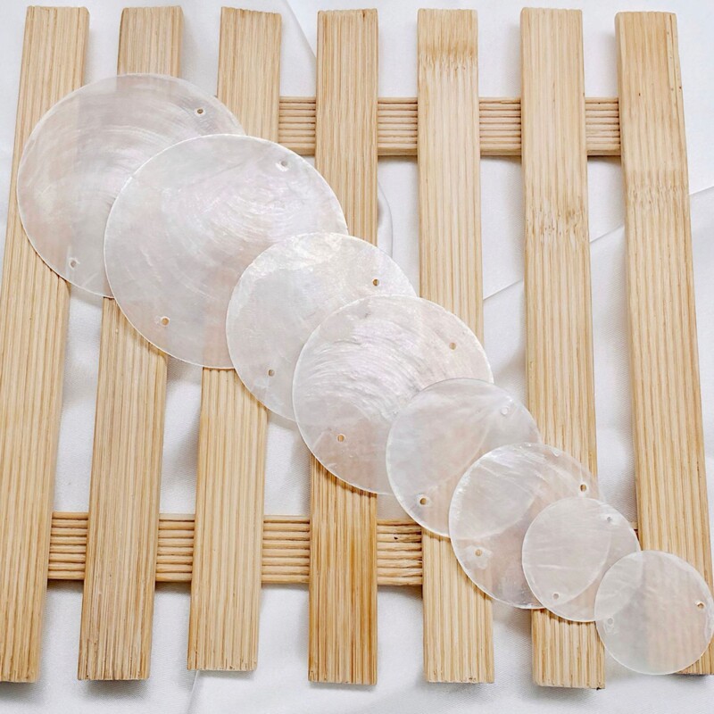 Shell Pieces 15-80mm Mica Flakes Natural Jewelry Wind Chime Hanging Ornaments DIY Materials Round Pieces Mirror Shell Wholesale