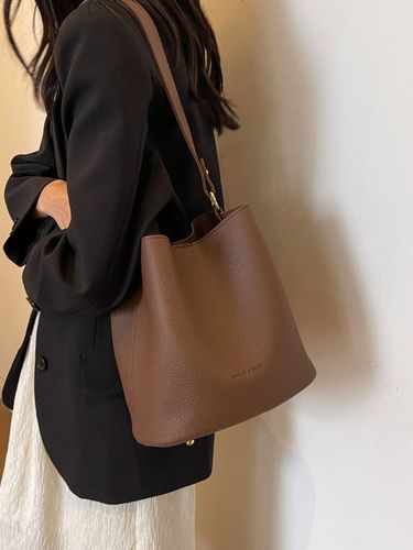 Large-capacity bags for women, all-match new bags in autumn, single shoulder crossbody bag, this year's popular bucket bag