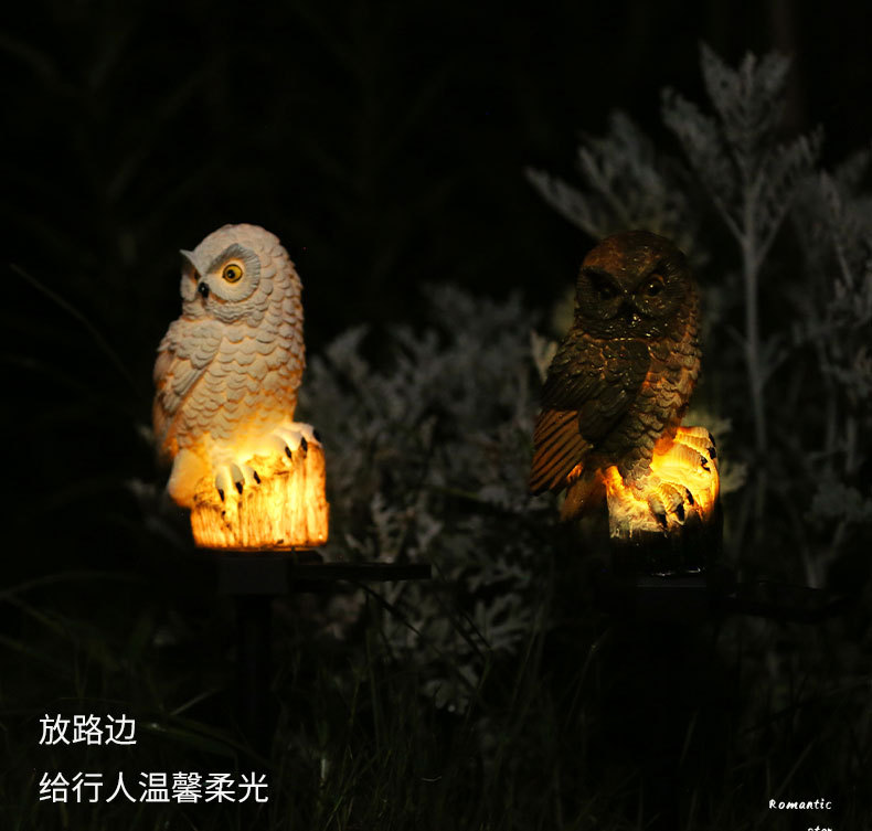太阳能树脂猫头鹰地插灯