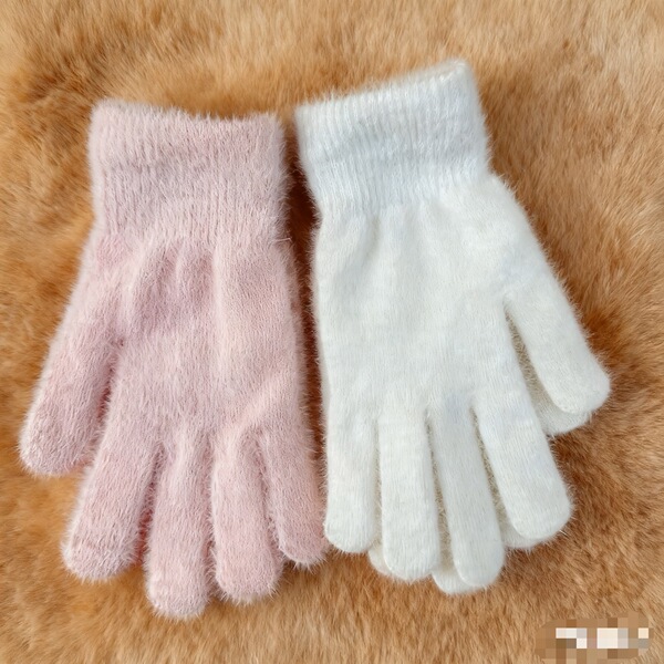 Winter gloves