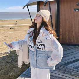 粉色牛仔拼接字母印花派克羽绒服女冬2025新款设计感白鸭绒冲锋衣