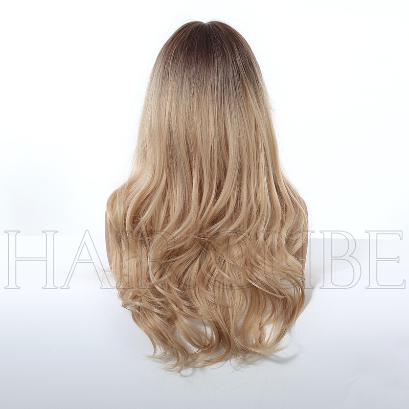 ヨーロッパとアメリカのファッショナブルなロングカーリーヘアグラデーションバンググラデーションゴールデン化学繊維ウィッグ女性用ヘッドギア在庫卸売工場|undefined