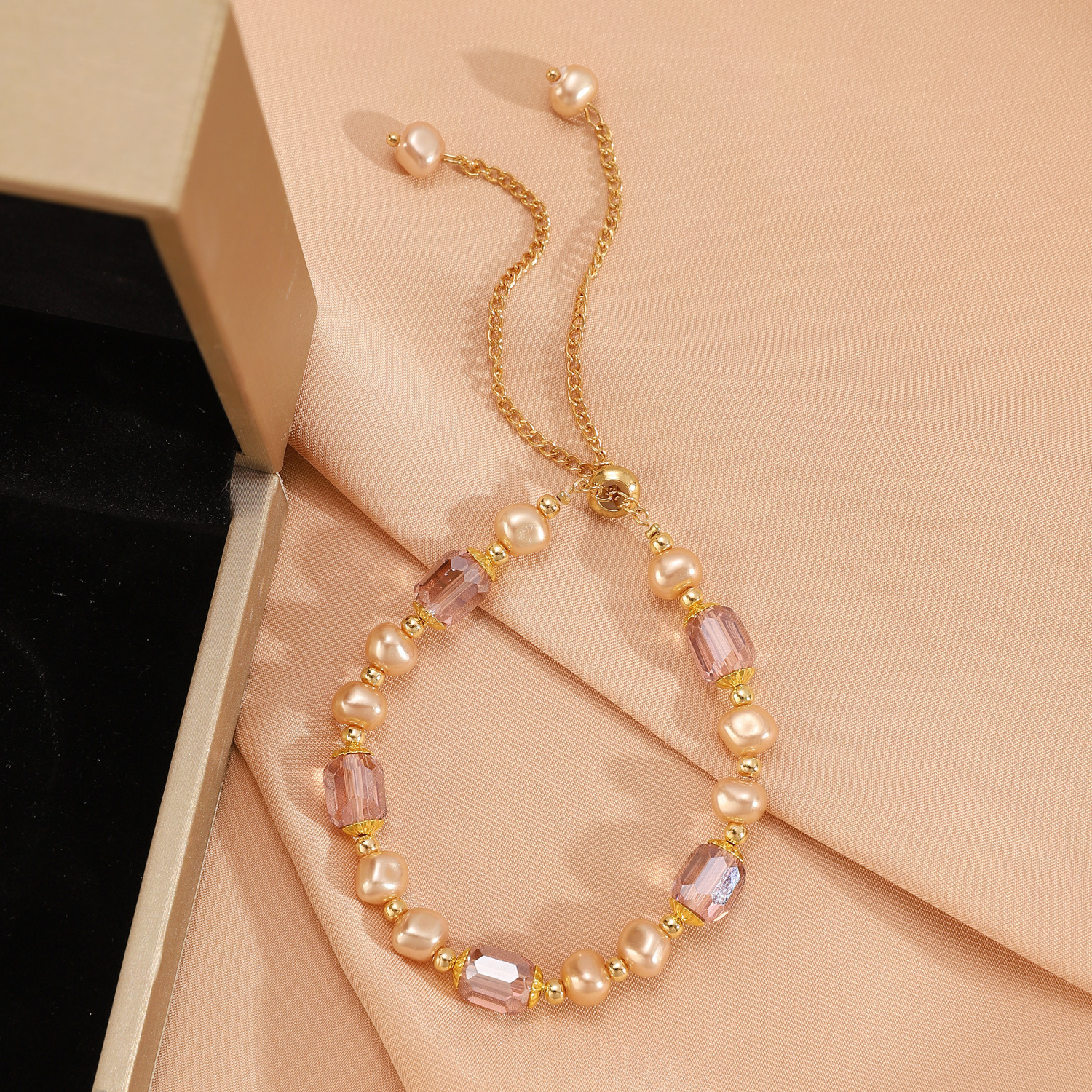 Braccialetto di perle viola in stile francese per donna, bracciale di cristallo di alta qualità con design di nicchia, gioielli per la migliore amica_voghion.com