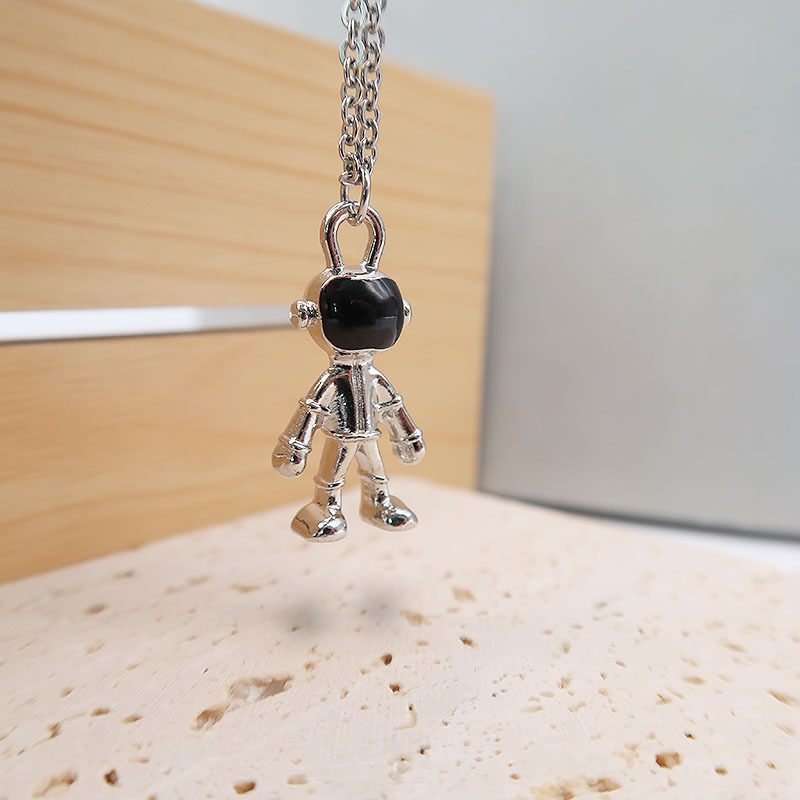 Astronaut 2022 New Men's Hip-Hop Fashion Necklace TikTok ins Internet Celebrity Women's Pendant Couple's Personalized Simple Pendant
