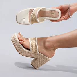 女式时装单鞋;坡跟凉鞋;高跟凉鞋