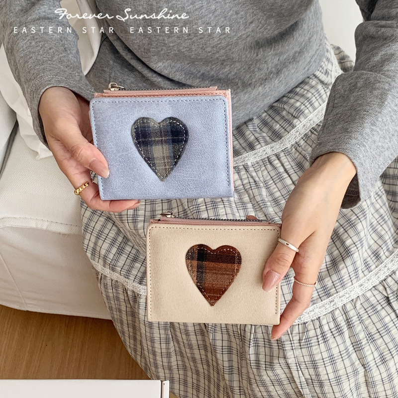 Heart-patterned retro style~short wallet oil wax PU money clip with multiple card slots Korean style Dongdaemun hot-selling in stock Heart-patterned retro style~short wallet oil wax PU money clip with multiple card slots Korean style Dongdaemun hot-selling in stock