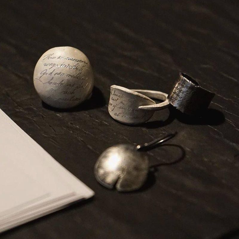 Original Artisan Detaj Uma Style Shakespeare and Hesse Poetry Engraved Ring