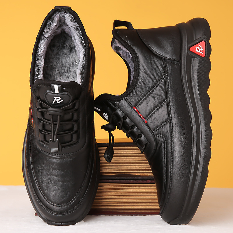 Invierno viejo Beijing zapatos de algodón de los hombres de algodón forrado de lana gruesa caliente antideslizante Noreste de mediana edad y ancianos a prueba de agua zapatos de papá viejo