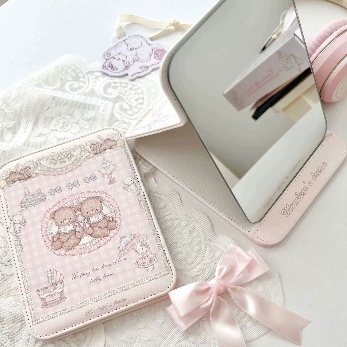 Foldable Table Handheld Mirror, Thickened Cute Bear Doll Design, Sizes Small & Big