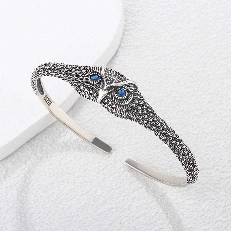 Pulseras de plata búho mujeres frías retro personalidad popular en línea nicho de diseño de moda europea y americana alta sensación de brazalete