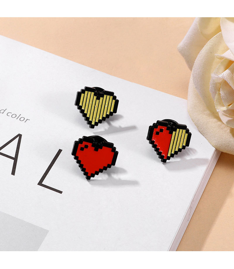 Alloy Material Cute Pin Heart Shape Alloy Plating Unisex Brooches
