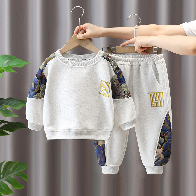 6109 Traje para niños Niños 2024 Nuevo estilo Estilo occidental Ropa deportiva de primavera y otoño para niños Suéter de dos piezas