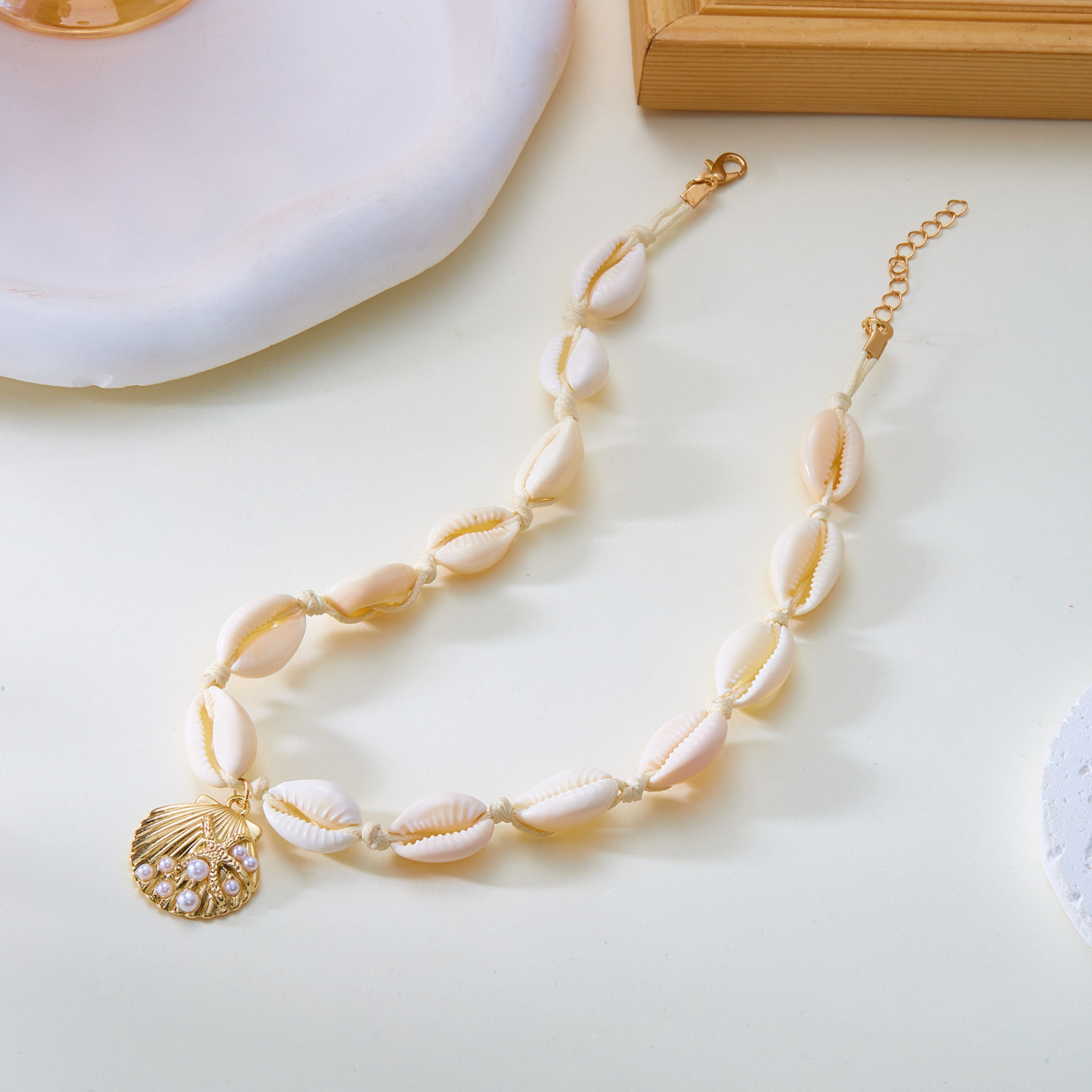 25g Weight Lobster Trigger Clasp Closure Clasp Closure Type Shell Pendant Material Pendant Necklace Classification Shell Chain Material 1 Piece Quantity Holiday, Travel Occasion Alloy, Shell Material Shell Pattern All Seasons Season Women's Gender Beach Style Beach Shell Alloy Shell Lobster Trigger Clasp Closure Pendant Necklaces Wholesale 21