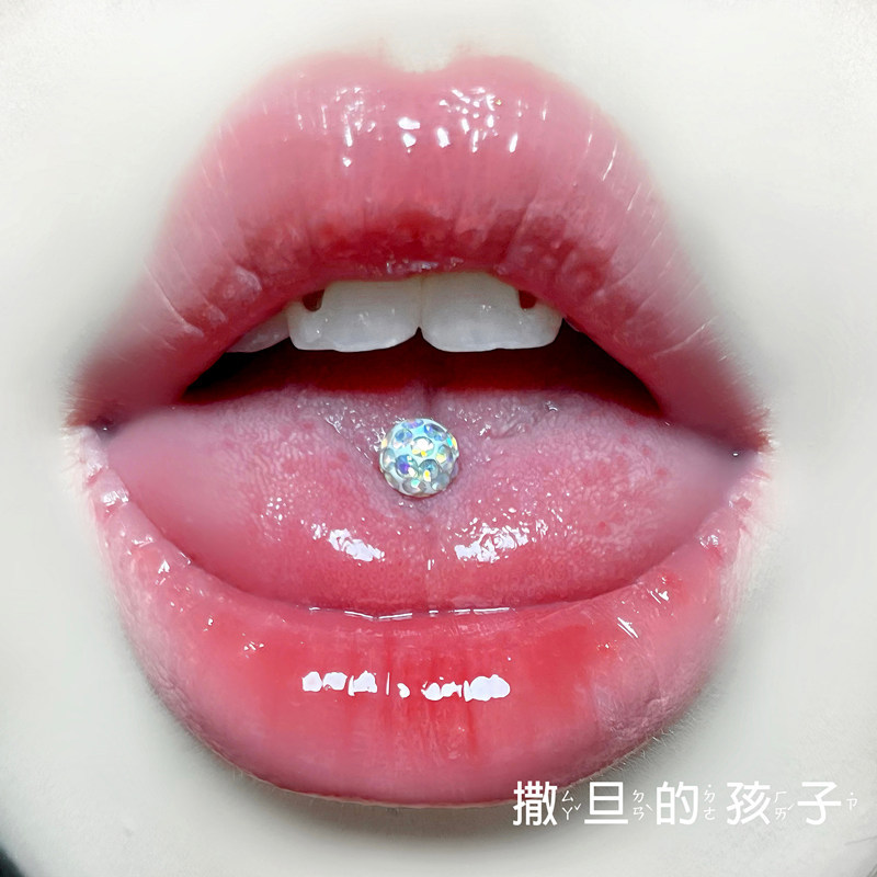 Pointed titanium steel lip stud product view