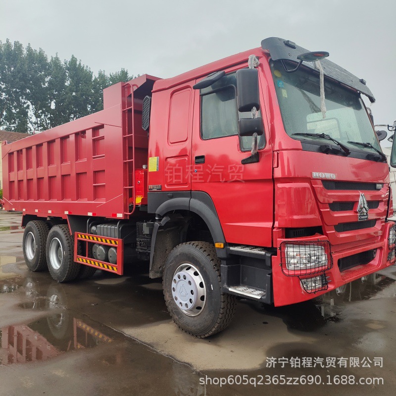 Direct export of Howo TX dump trucks for foreign trade, dump trucks for internal material transfer in sand and gravel yards, and dump trucks for yard transportation