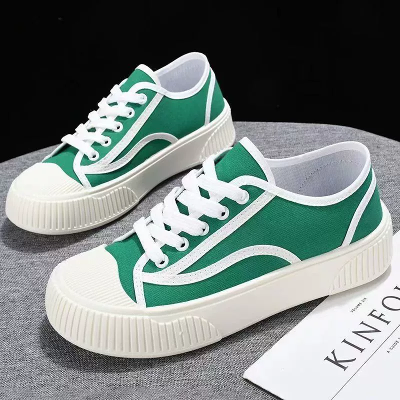 Толстая подошва маленькие белые туфли на холсте женские туфли 2024 новые повседневные дикие холстовые туфли короткие