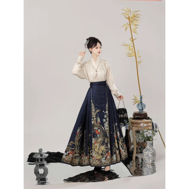 【祥瑞】仿妆花织金马面裙+飞机袖
