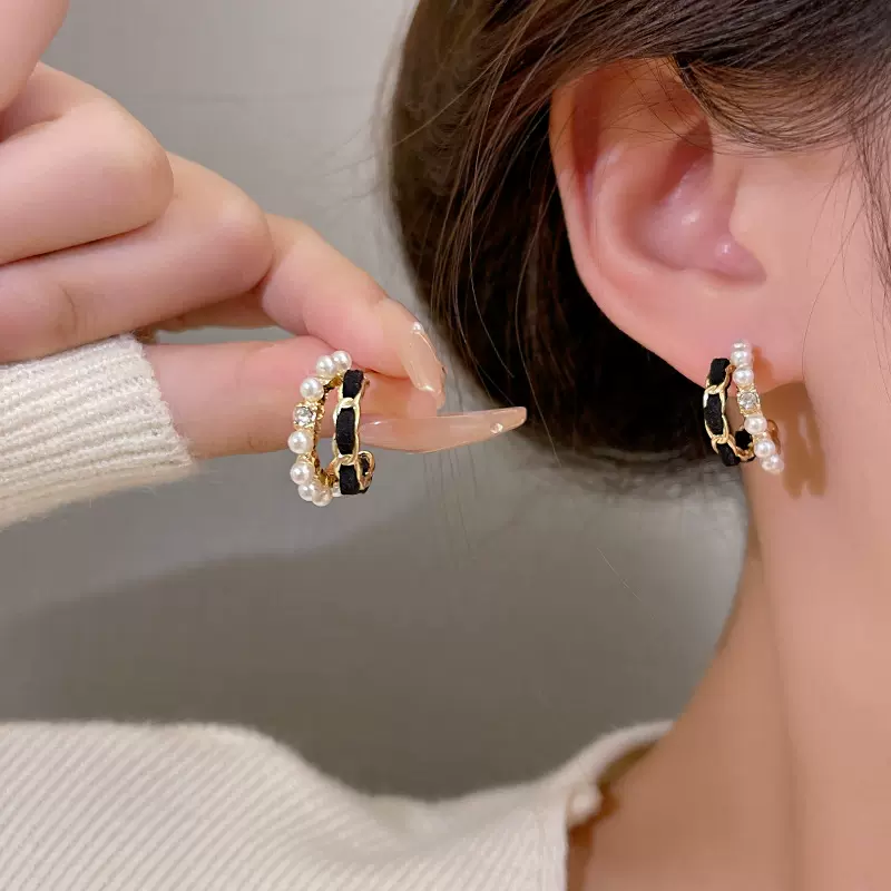 黑色丝绒珍珠耳圈女复古轻奢高级感气质耳钉韩国小众设计感耳饰品
