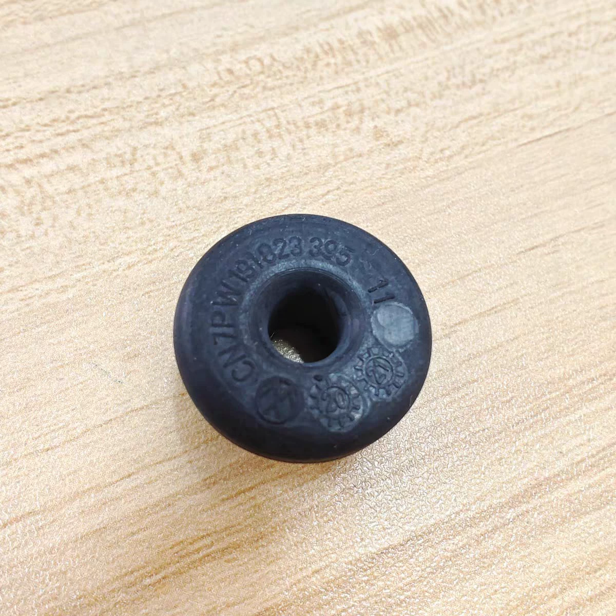 191823395 18D823395 Подставка для капюшона Golf Polo Bora Beetle с резиновой накладкой