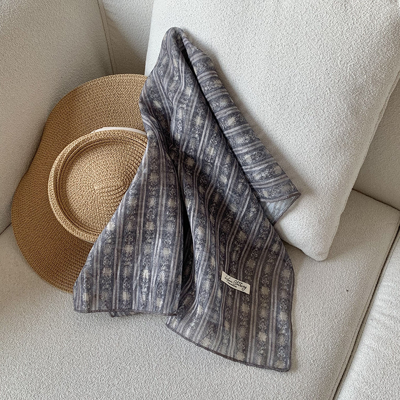 Pequeña toalla cuadrada para mujeres primavera y otoño nuevo estilo coreano francés pequeño algodón y lino floral universal bufandas de seda bufandas retro bufandas correa de cabello