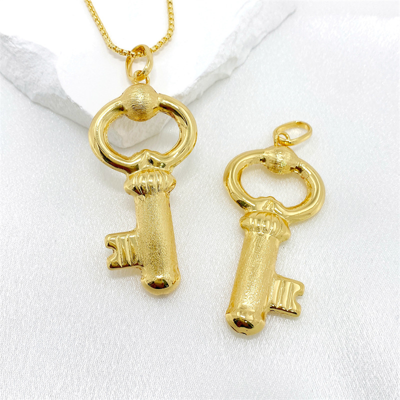 Copper Pendant Material Wholesale Jewelry Retro Exaggerated Key Copper Plating Key Pendant Necklace