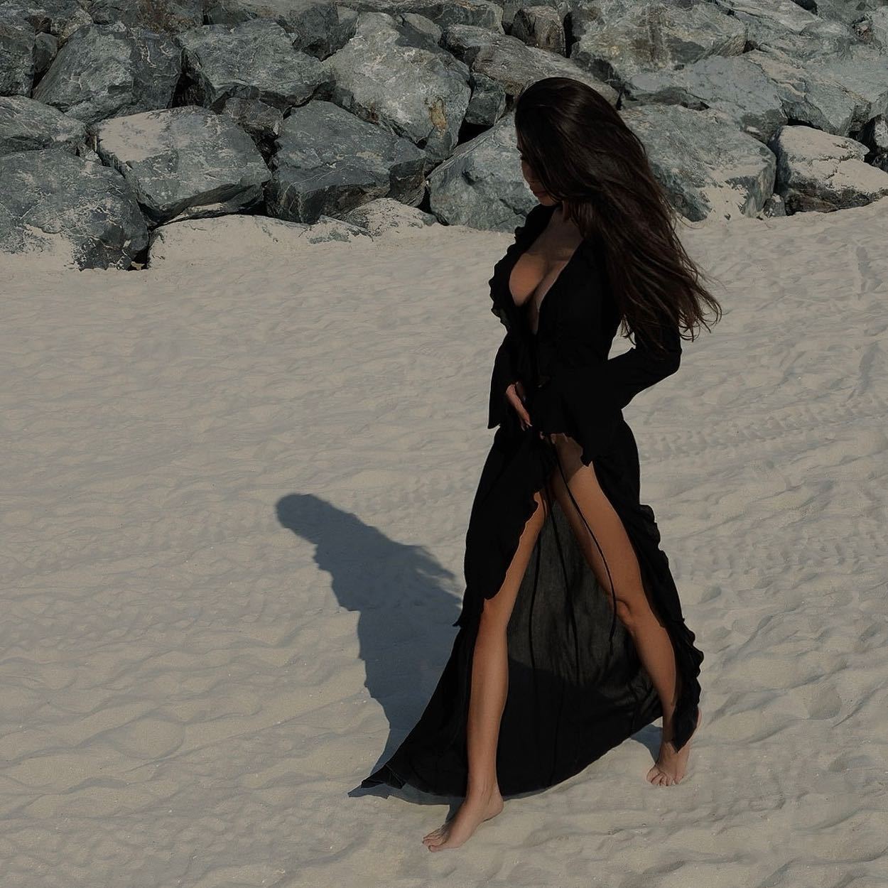 Europa y los Estados Unidos de comercio exterior venta caliente ropa de mujer de manga larga encaje cardigan lazos sexy chica de playa vestido de vacaciones al por mayor
