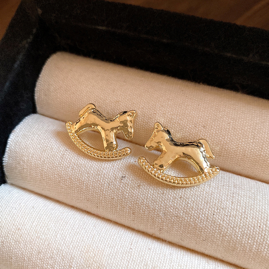 Oro verdadero eléctrico galvanis colgante de piedra pony pendientes collar ligero lujo nicho universal conjunto temperamento alta sensación de joyería mujer