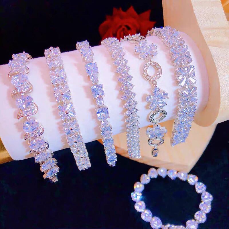 Austrian Dazzling Gemstone Flower Bracelet, Light Luxury and High-End Bracelet, European and American Palace Style Fashionable Zircon Jewelry for Women