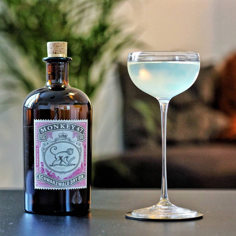 Taza de cóctel japonesa de alto pie, taza de martini, taza de vinos de cristal, taza de champán.