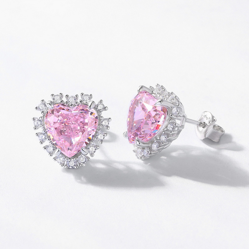 Flor de hielo de corte de alto carbono diamante hembra 925 pendientes de plata pendientes de perno prisionero transfronterizo Wilsheng joyería europea y americana nuevo amor en forma de corazón