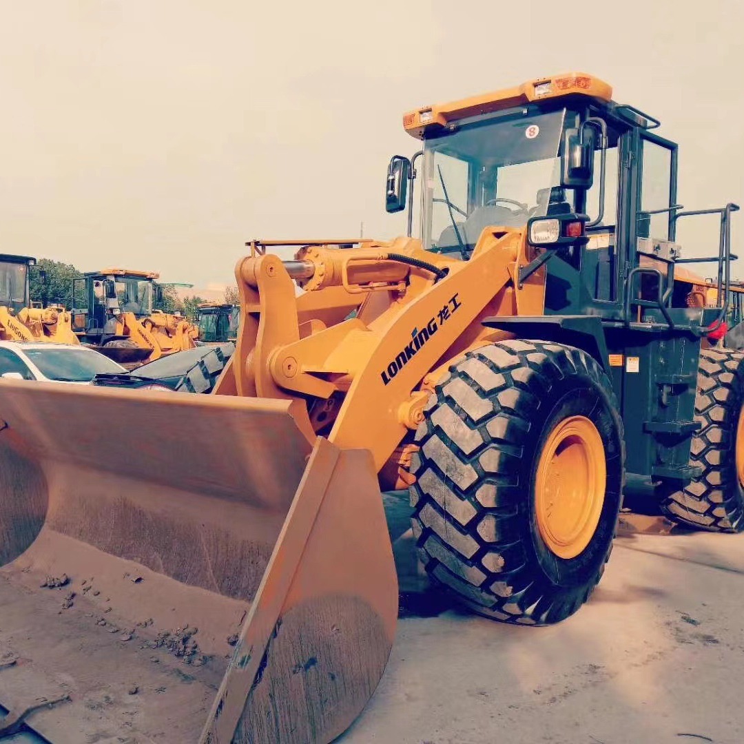 Huzhou tiene 50 cargadores usados para exportar 856 855 carretillas elevadoras