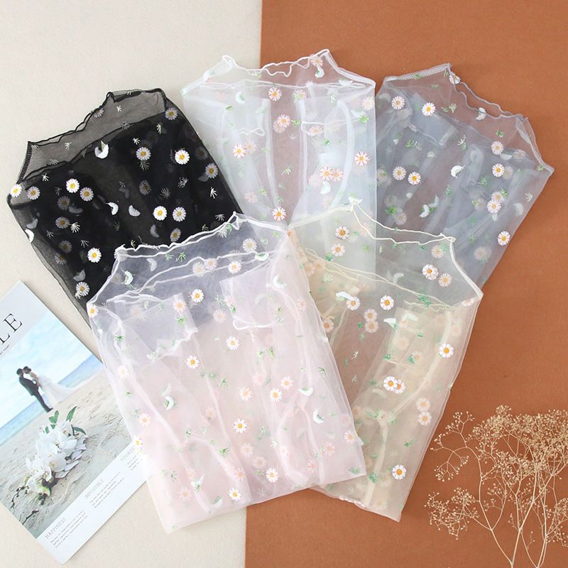 Sun Protection Clothing for Women, Mesh Cover-Up, Small Daisy Lace Base Shirt, Summer Thin Long-Sleeved T-Shirt Layered Top