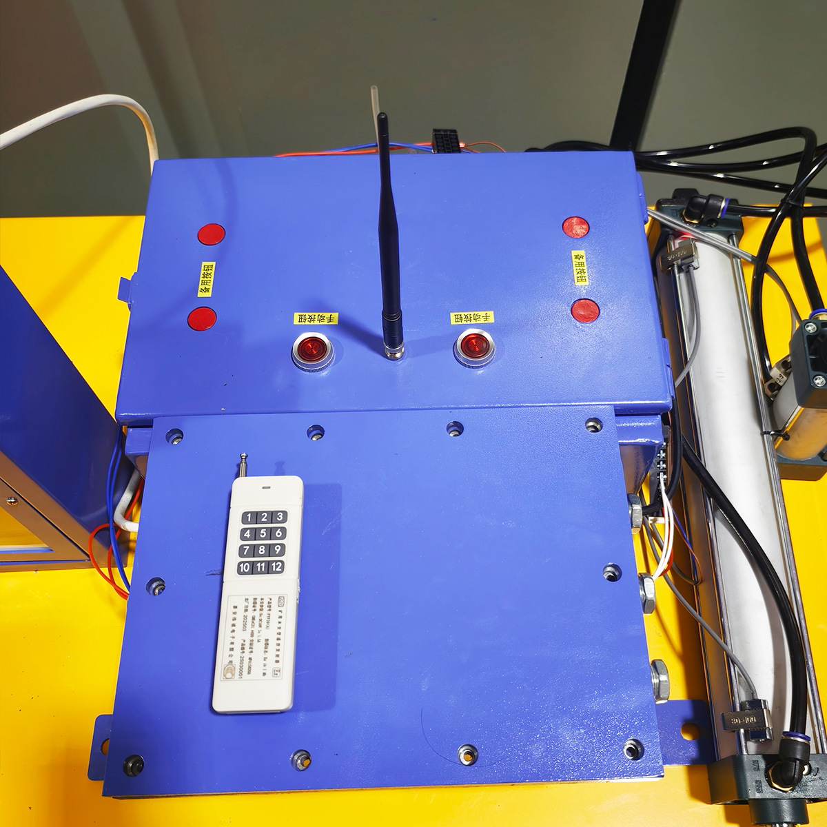 Zkc127Q Mining Control Switch Device Coal Mine Track Direction Control Steering Underground Equipment Mining Switch