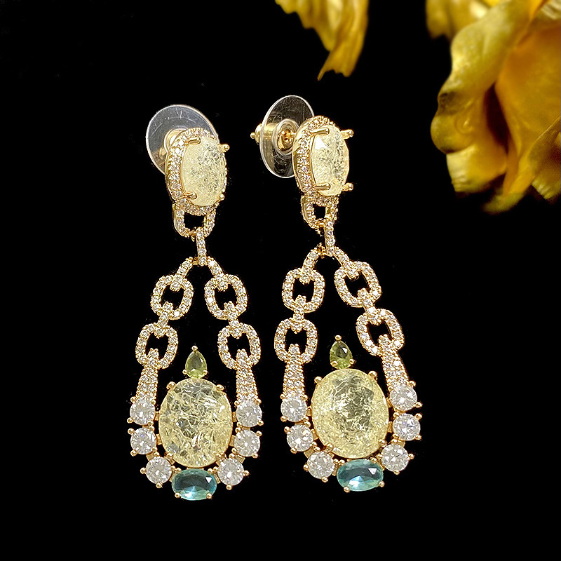 Wholesale Jewelry Exaggerated Shiny Oval Metal Zircon Inlay Drop Earrings display picture 4