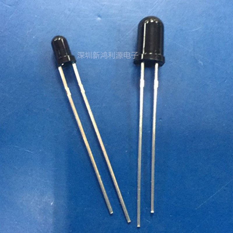 PT204-6B 光学传感器  台湾亿光红外光敏接收管 3MM光敏接收管