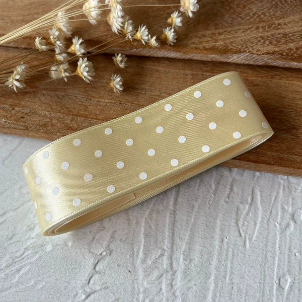Light yellow, 2.4 cm wide, 1 meter long