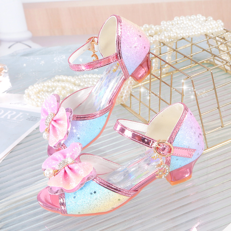 Summer fashionable sandals