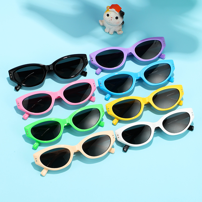 Moda para niños gafas de sol anti-UV, gafas de sol ligeras para niños negros, gafas de sol de protección solar de marea