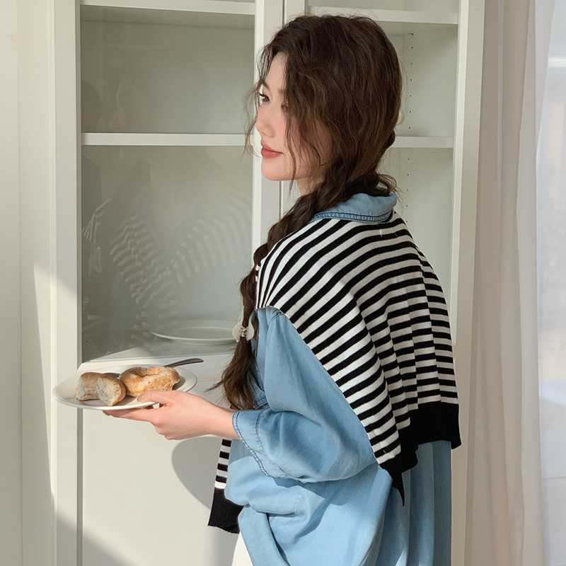 Sopa de punto de primavera y verano nuevo estilo coreano Dongdaemun clásico estriado decoración de collar falso bufandas de hombros