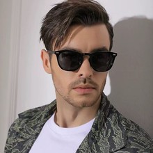 �¿�羳ŷ��ʱ��̫������������С�����۾���Ů������ʻ��ɹī��