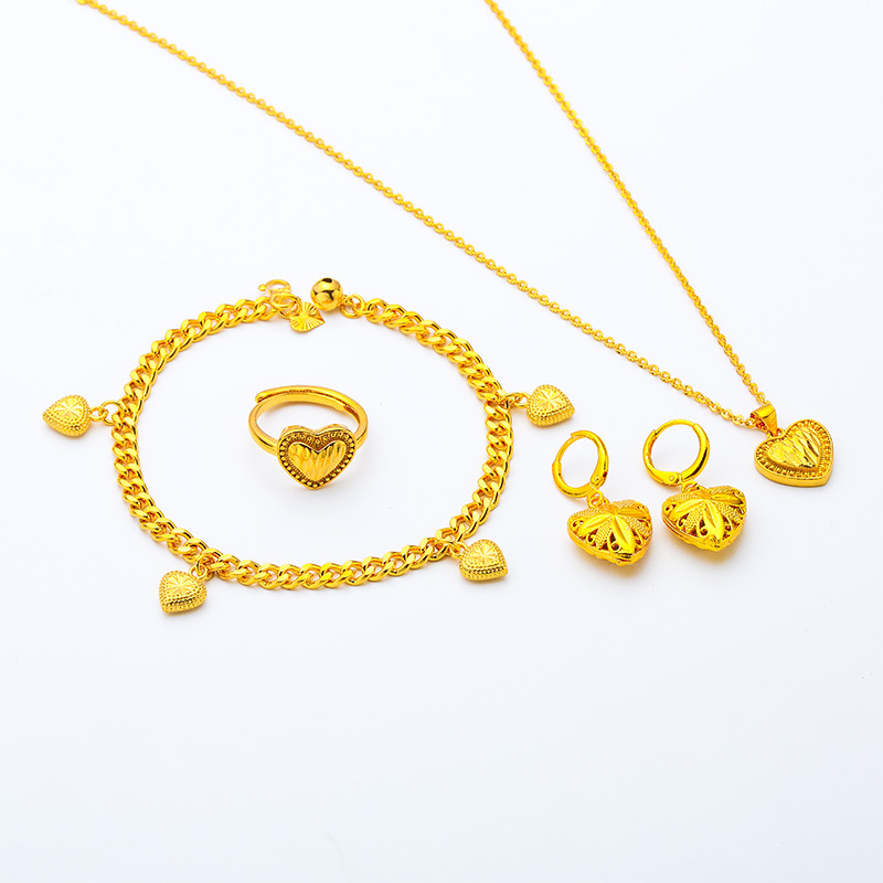 Nueva moda de las mujeres pequeño melocotón corazón pulsera collar anillo pendientes Vietnam arena oro joyería amor traje