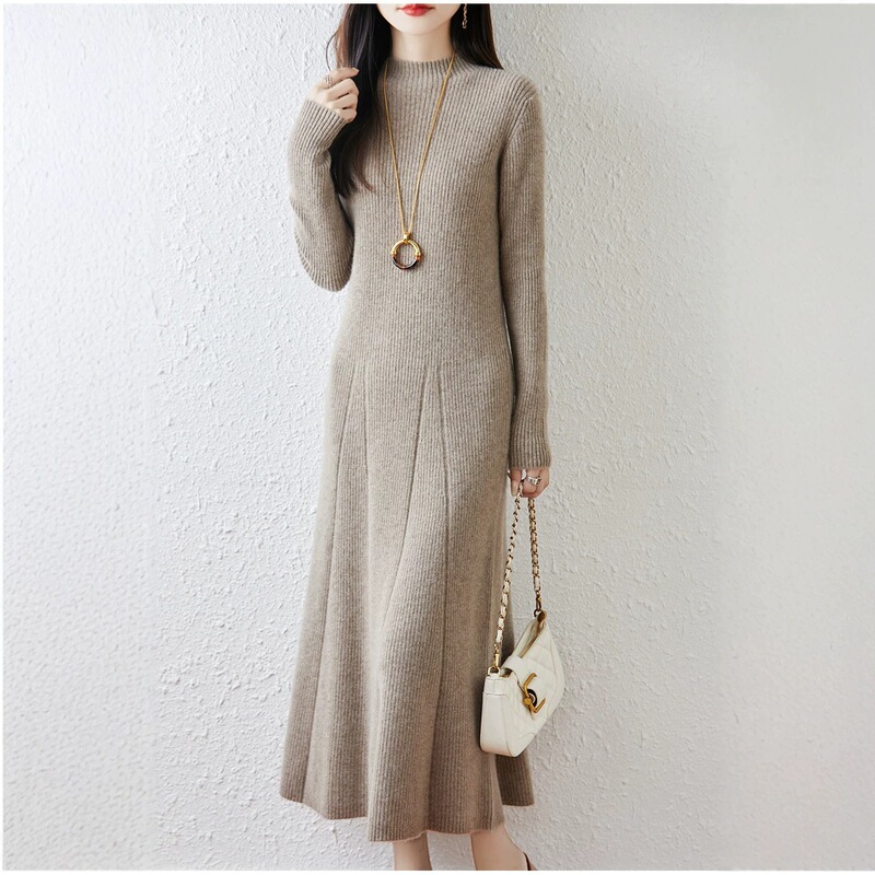 French-style high-end new long-sleeved knitted dress for women in autumn, loose-fitting, slimming, mid-length sweater dress