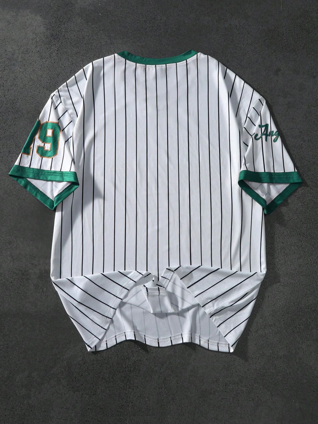 Herr t-shirt med v-ringning och retro baseball tryck sportig_voghion.com