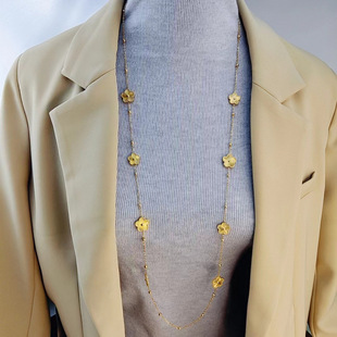 New Double-sided Five-leaf Flower Long Woolen Chain Light Luxury High-end All-match Simple Atmospheric Titanium Steel Necklace