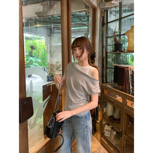 �nϵᘿ�����һ�ּ������ɼ�������Ů�ļ�С���r�����b