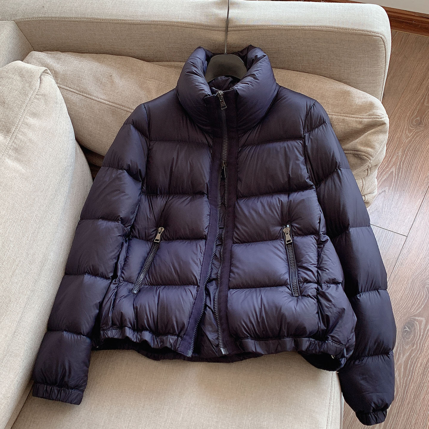 2025新款气质加厚90白鸭绒 立领两穿领短款羽绒服女批发H16DY9092